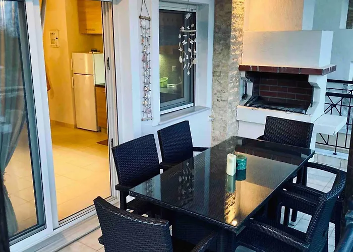 Chiotis Family House